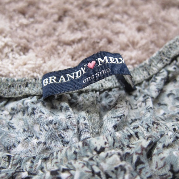 Brandy Melville Grey Floral Shorts - Picture 3 of 4